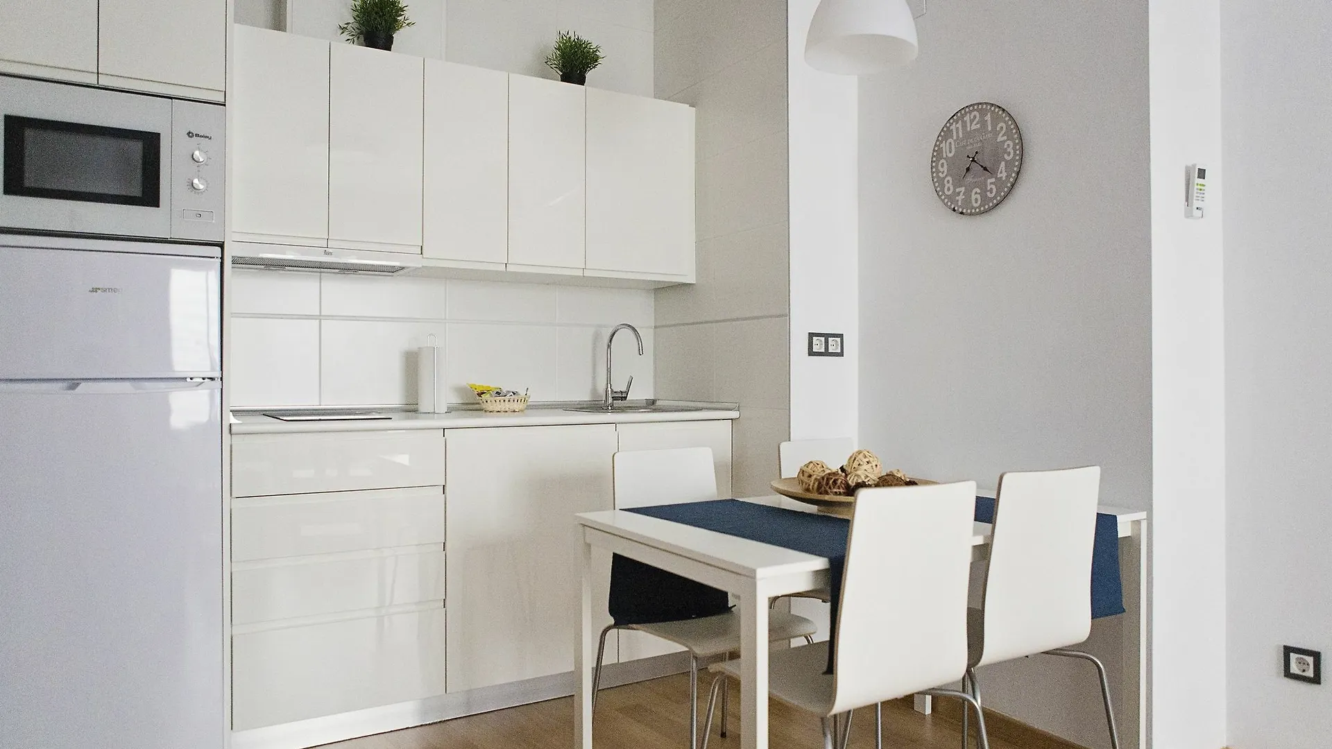 Suncity Apartamentos Refino Con Piscina Málaga