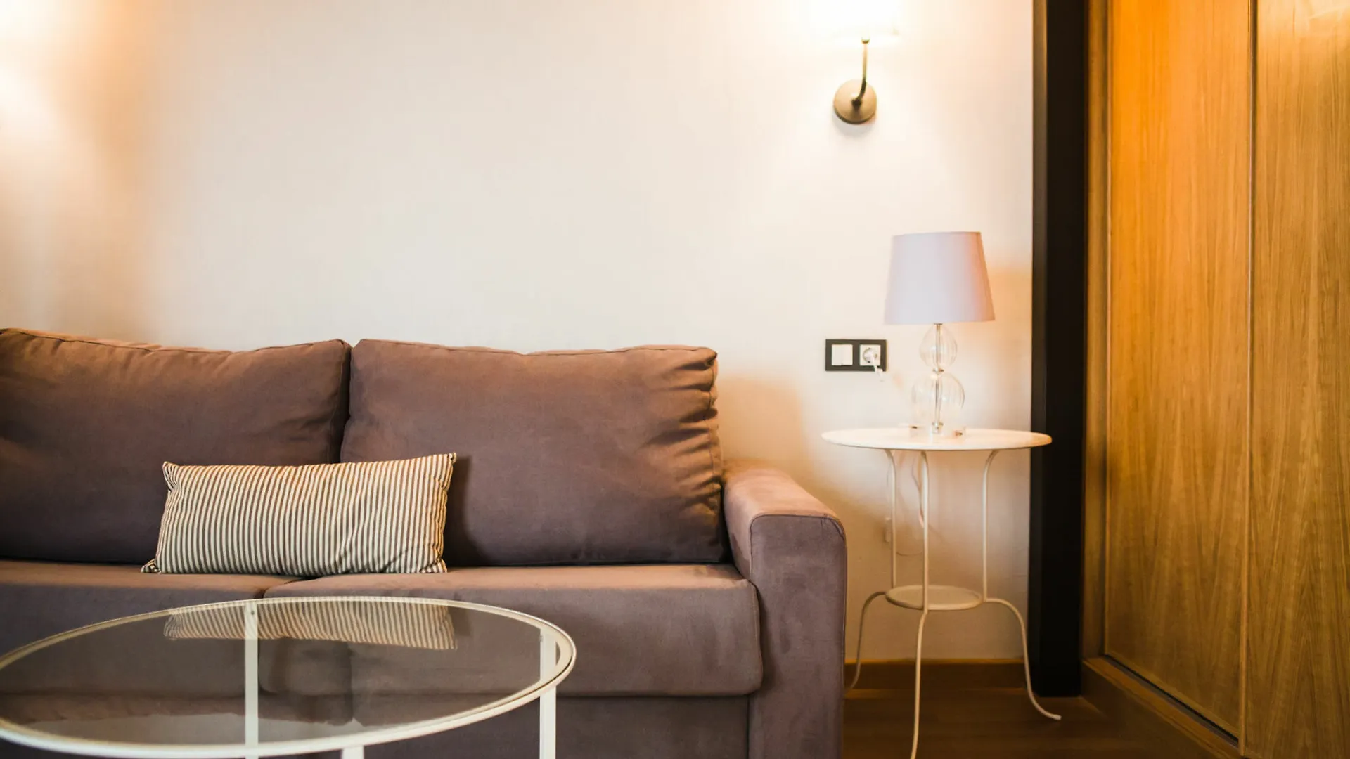 Suncity Apartamentos Refino Con Piscina Málaga Espanha