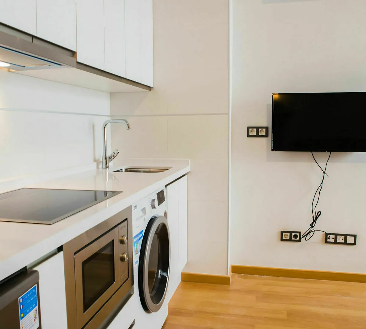 Suncity Apartamentos Refino Con Piscina Málaga Espanha
