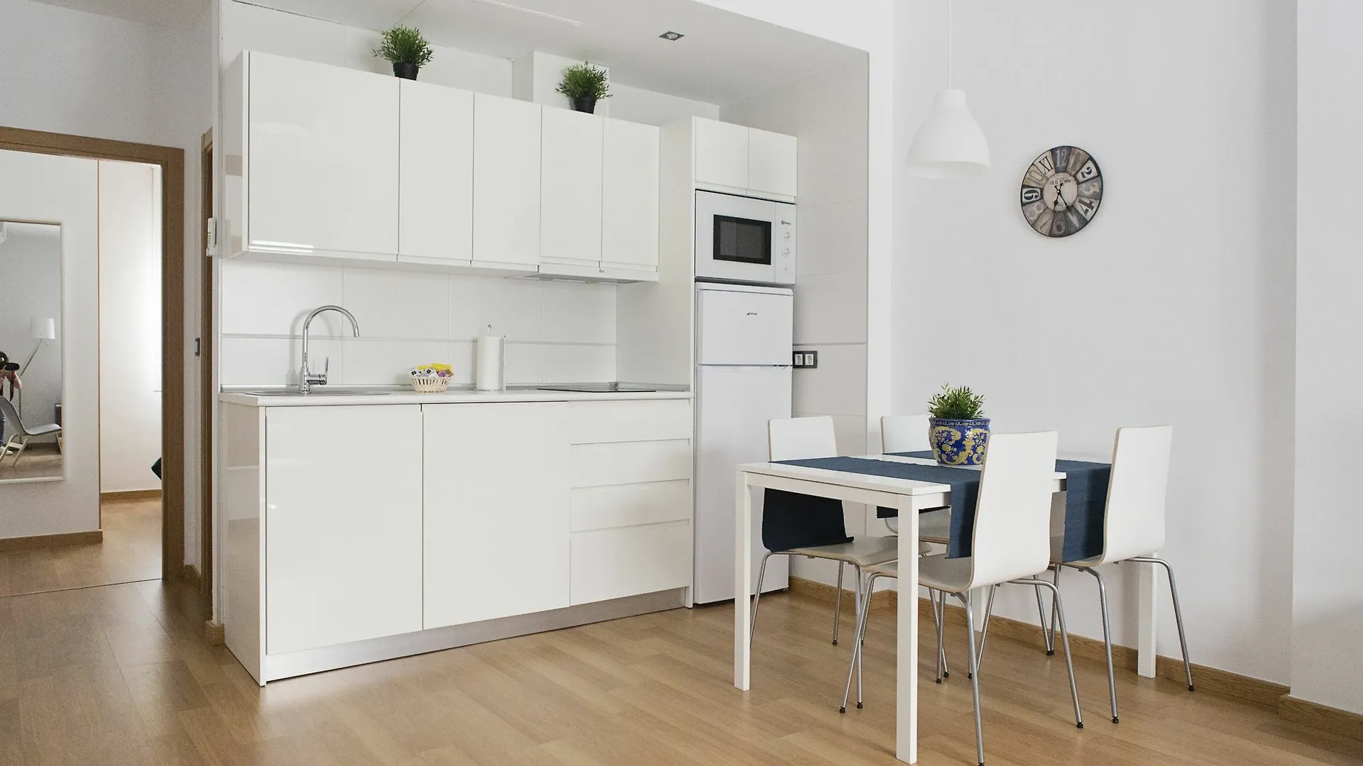Suncity Apartamentos Refino Con Piscina Málaga
